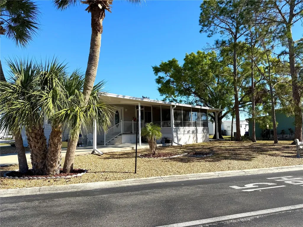 101 W Saint Johns Way Apollo Beach FL 33572