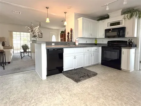 101 W Saint Johns Way Apollo Beach FL 33572