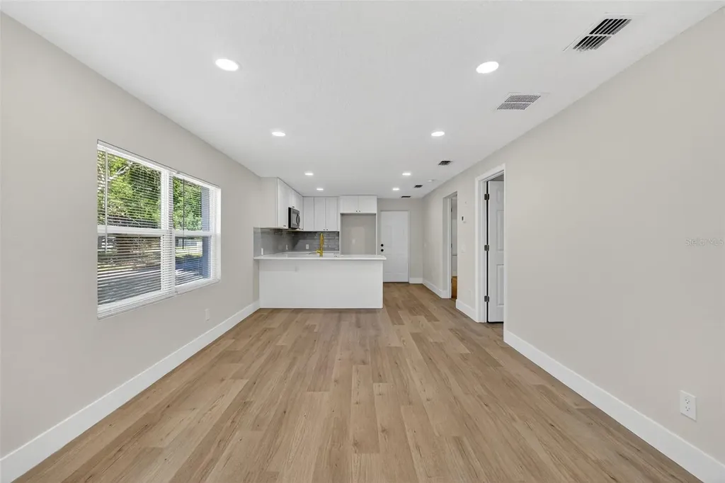 821 Colyer Street Orlando FL 32805