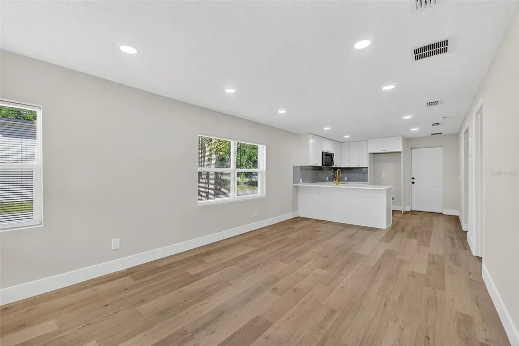 821 Colyer Street Orlando FL 32805