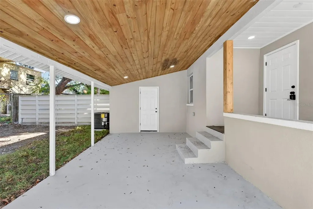 821 Colyer Street Orlando FL 32805