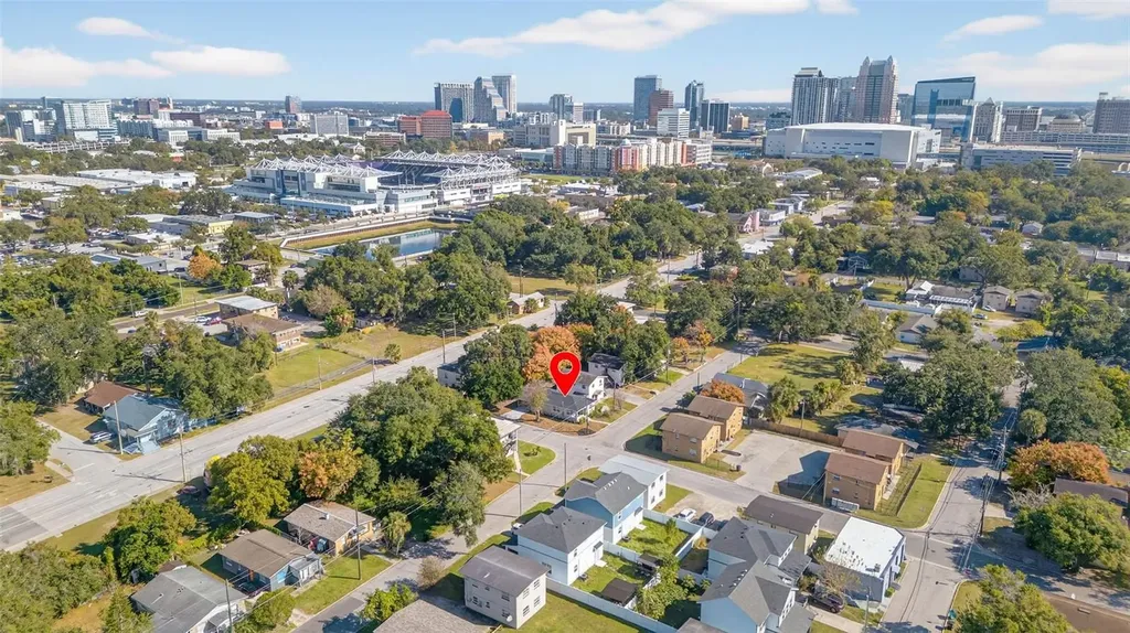 821 Colyer Street Orlando FL 32805