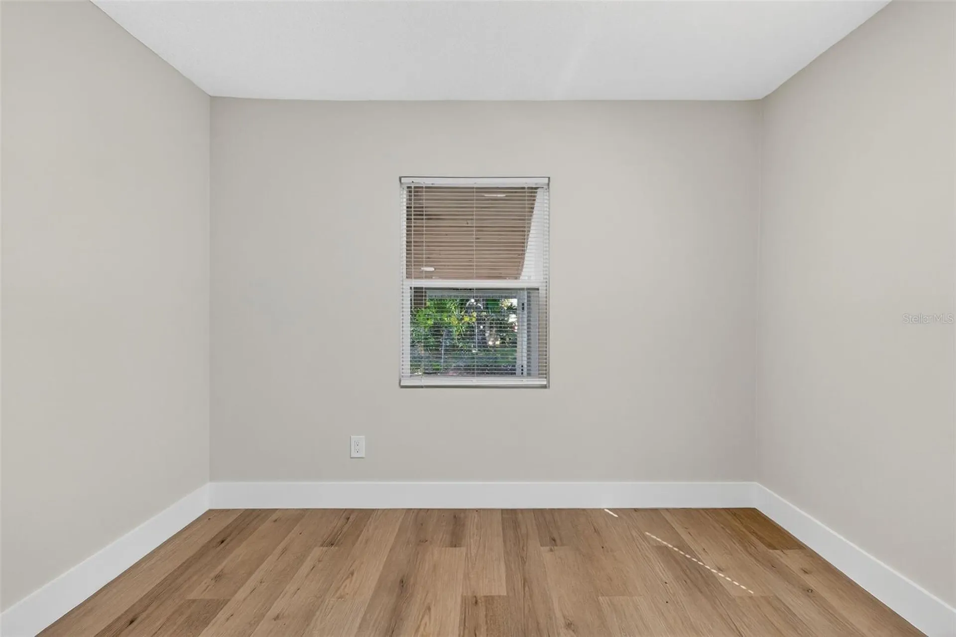 821 Colyer Street Orlando FL 32805