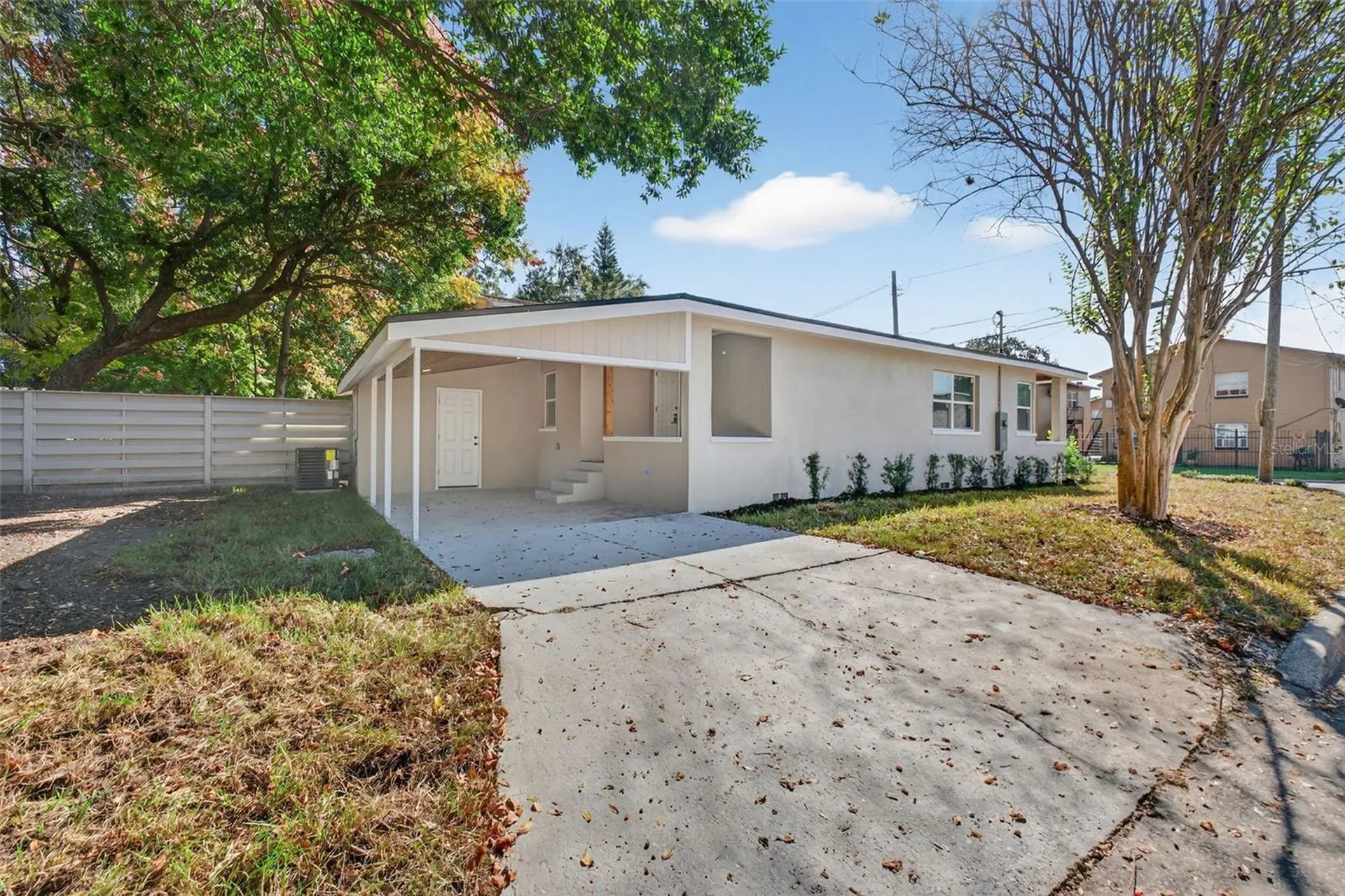 821 Colyer Street Orlando FL 32805