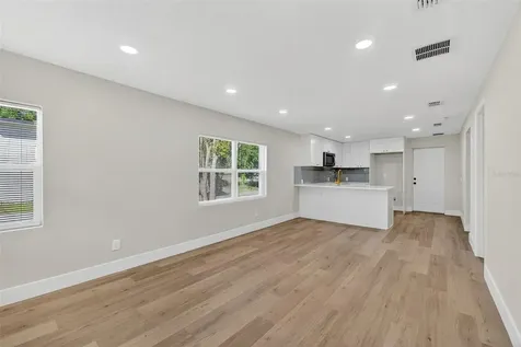 821 Colyer Street Orlando FL 32805