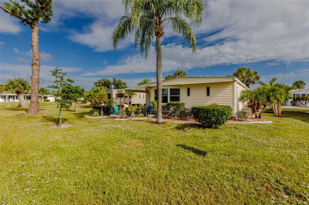 2100 Kings Highway Port Charlotte FL 33980