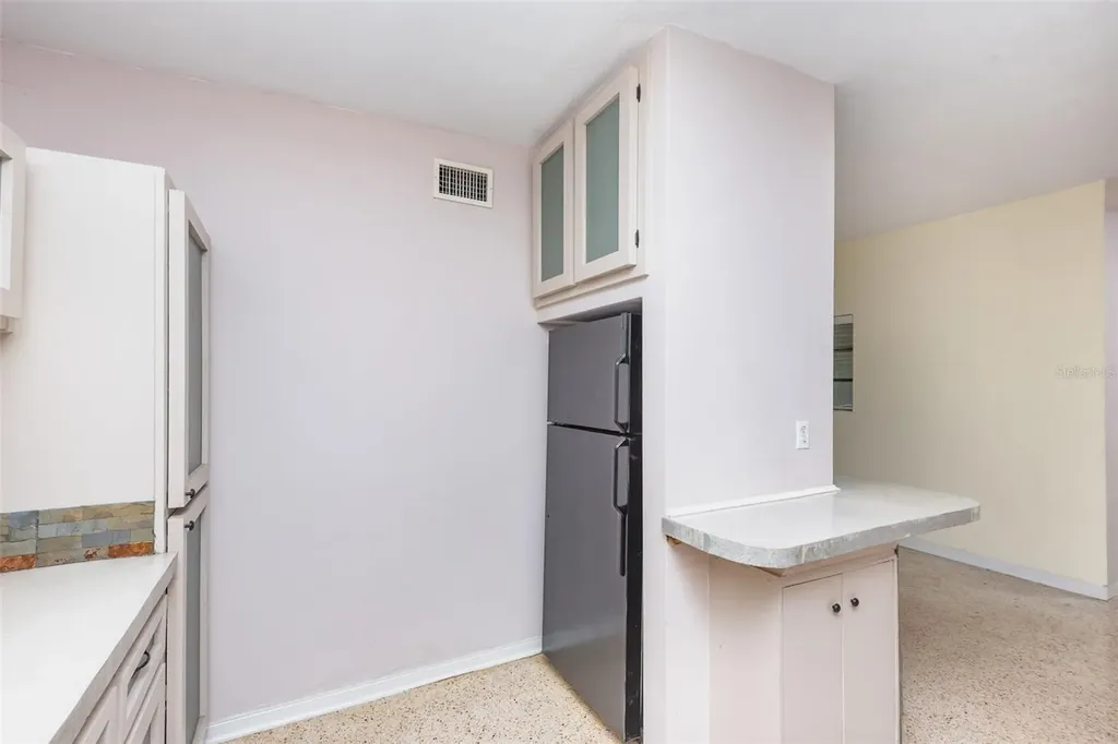 664 8th Street Daytona Beach FL 32117
