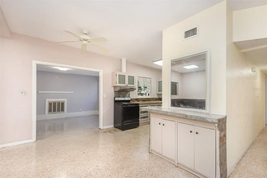 664 8th Street Daytona Beach FL 32117