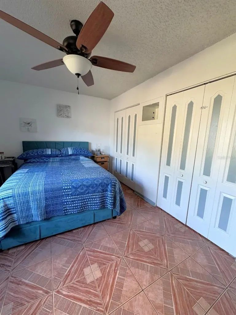 6164 97th Terrace N Pinellas Park FL 33782