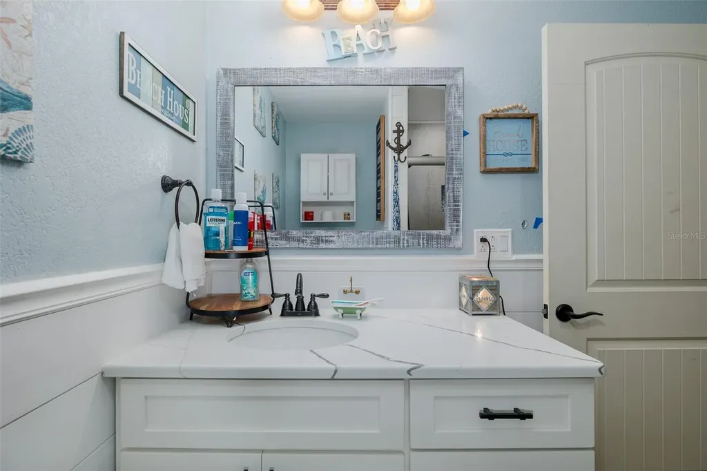 8211 Hayward Lane Port Richey FL 34668