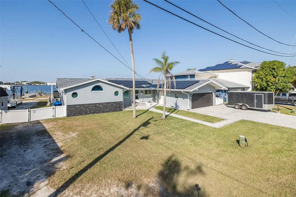 8211 Hayward Lane Port Richey FL 34668