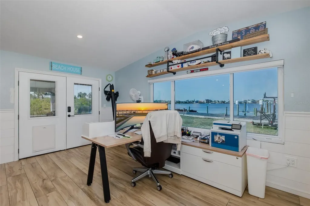 8211 Hayward Lane Port Richey FL 34668