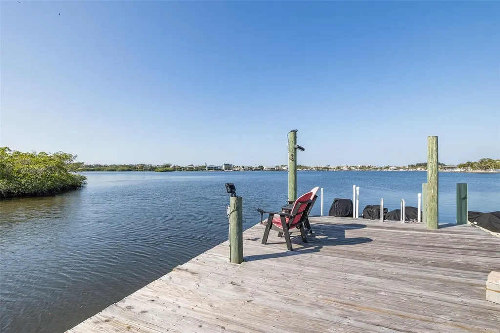 8211 Hayward Lane Port Richey FL 34668