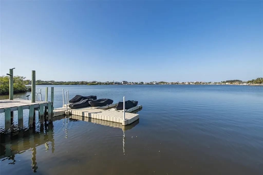 8211 Hayward Lane Port Richey FL 34668