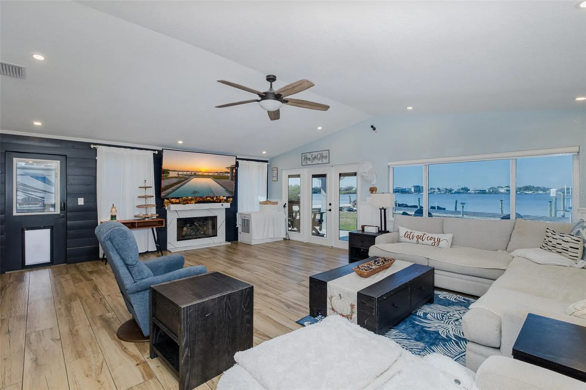 8211 Hayward Lane Port Richey FL 34668