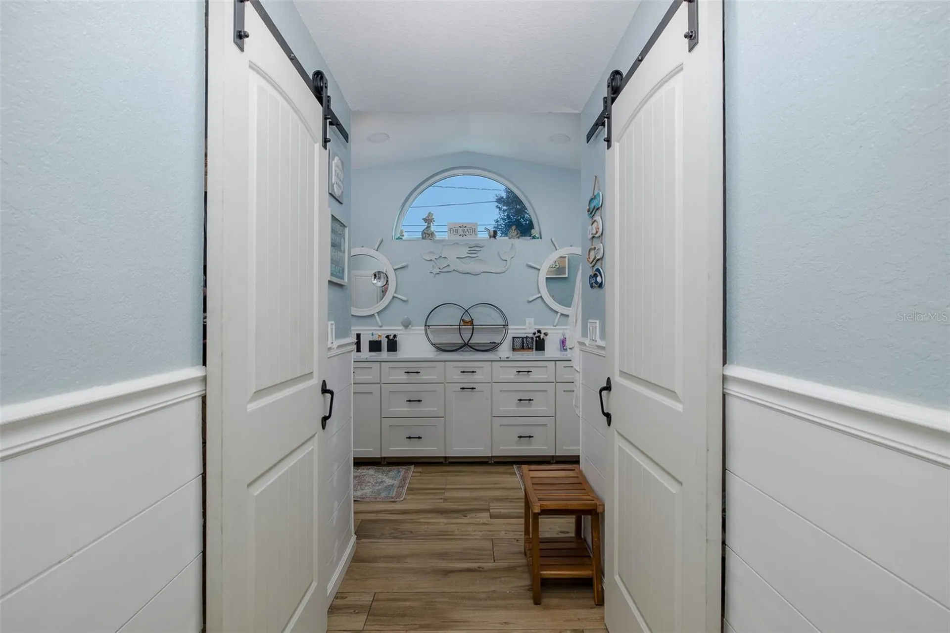 8211 Hayward Lane Port Richey FL 34668