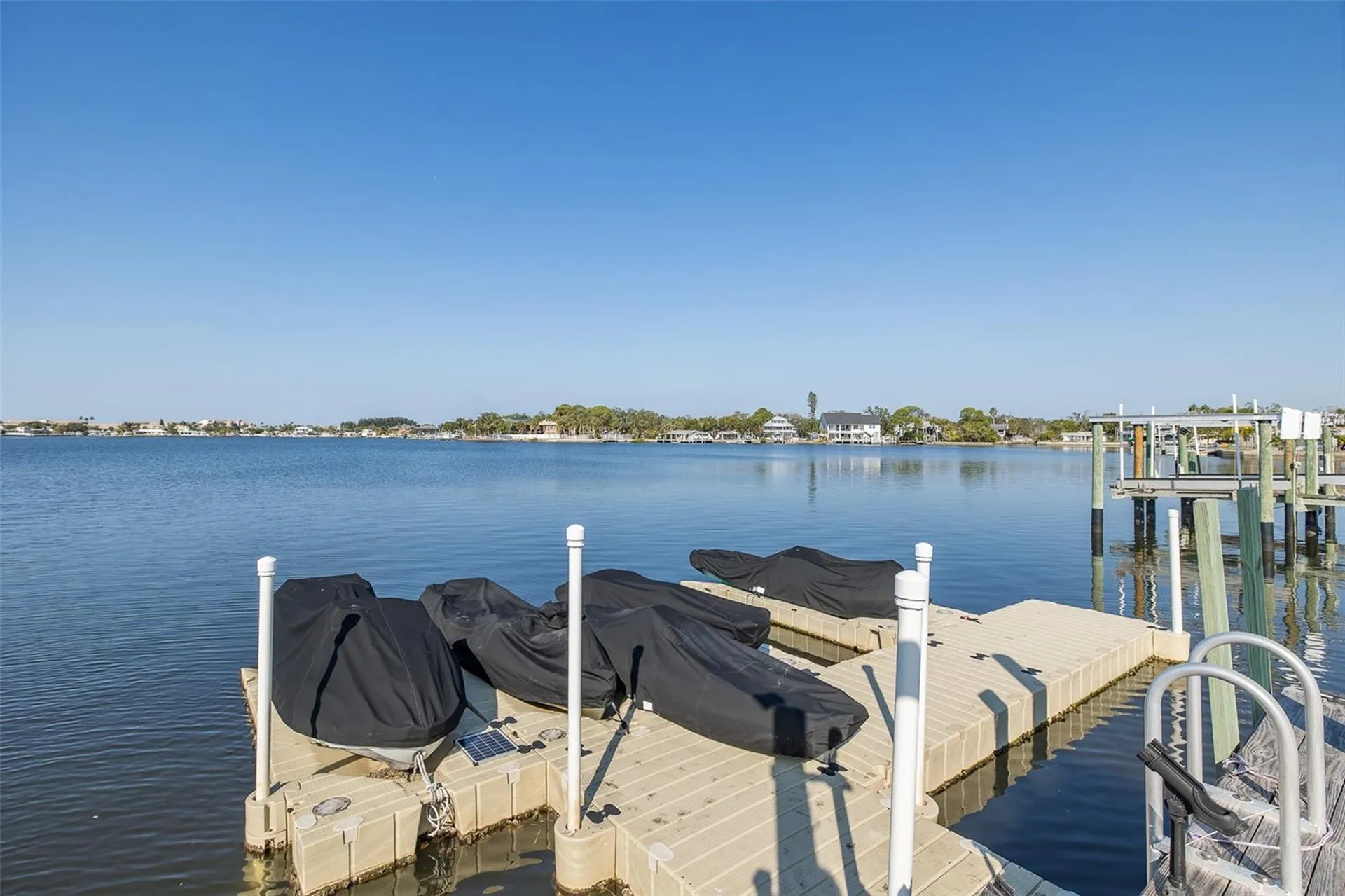 8211 Hayward Lane Port Richey FL 34668