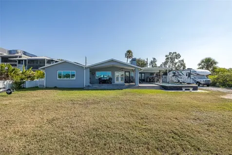 8211 Hayward Lane Port Richey FL 34668