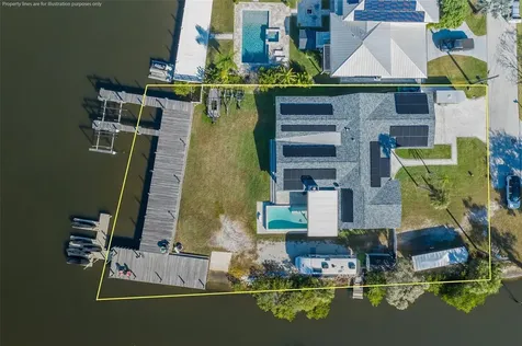 8211 Hayward Lane Port Richey FL 34668