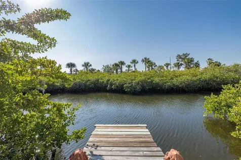 8211 Hayward Lane Port Richey FL 34668