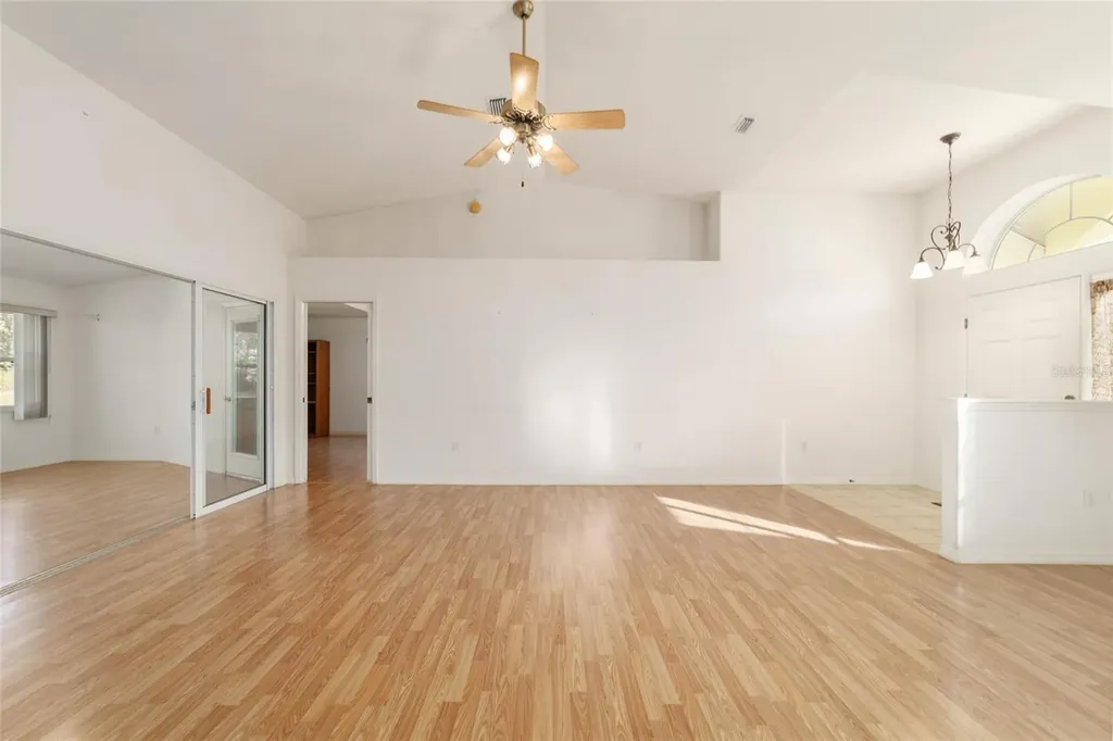 2340 W Tall Oaks Drive Beverly Hills FL 34465
