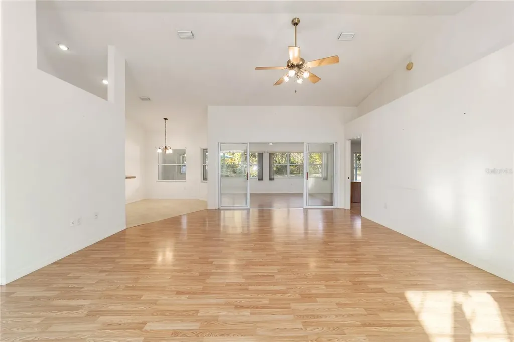 2340 W Tall Oaks Drive Beverly Hills FL 34465