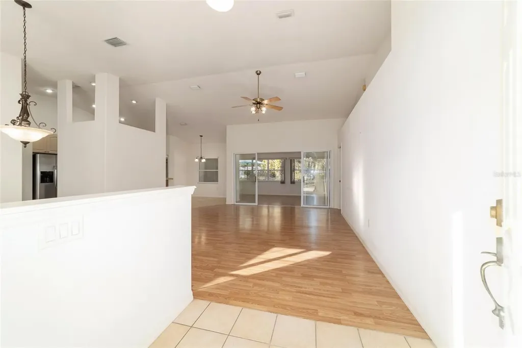 2340 W Tall Oaks Drive Beverly Hills FL 34465