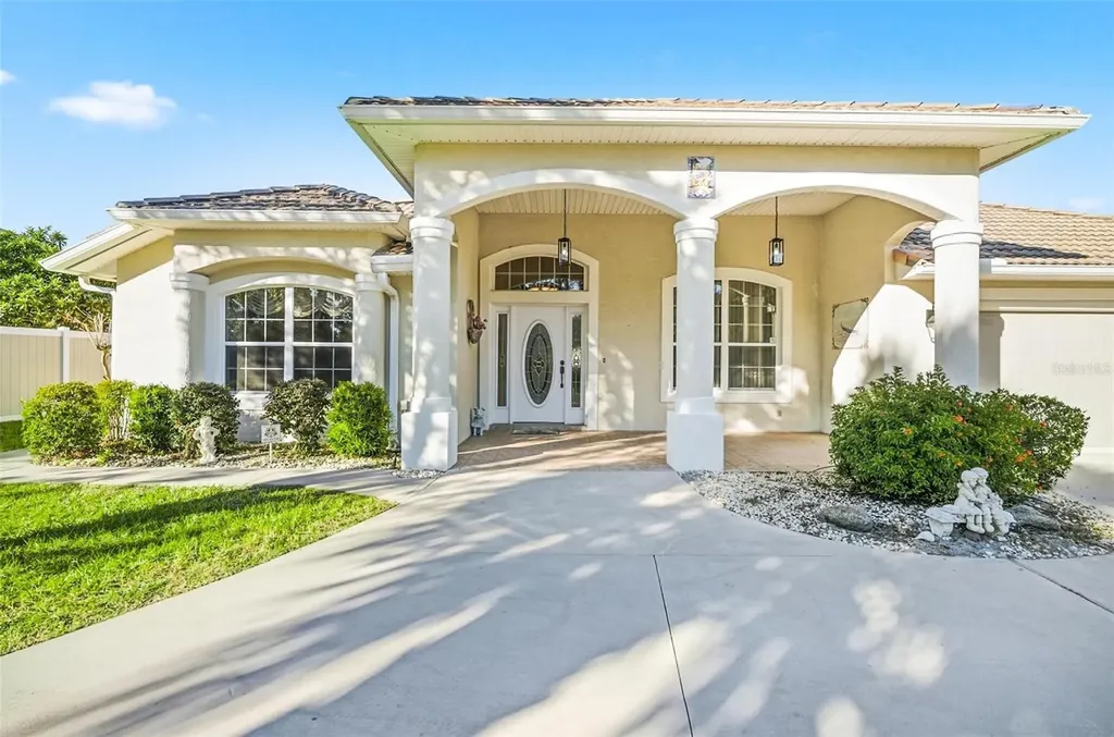 3 Falls Place Palm Coast FL 32137