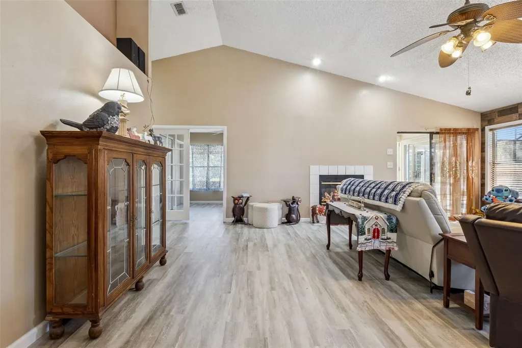 5526 Deepdale Drive Orlando FL 32821