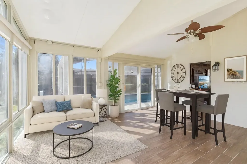 5526 Deepdale Drive Orlando FL 32821