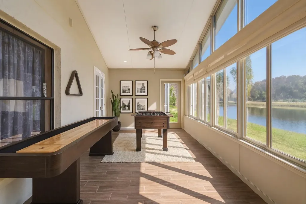 5526 Deepdale Drive Orlando FL 32821