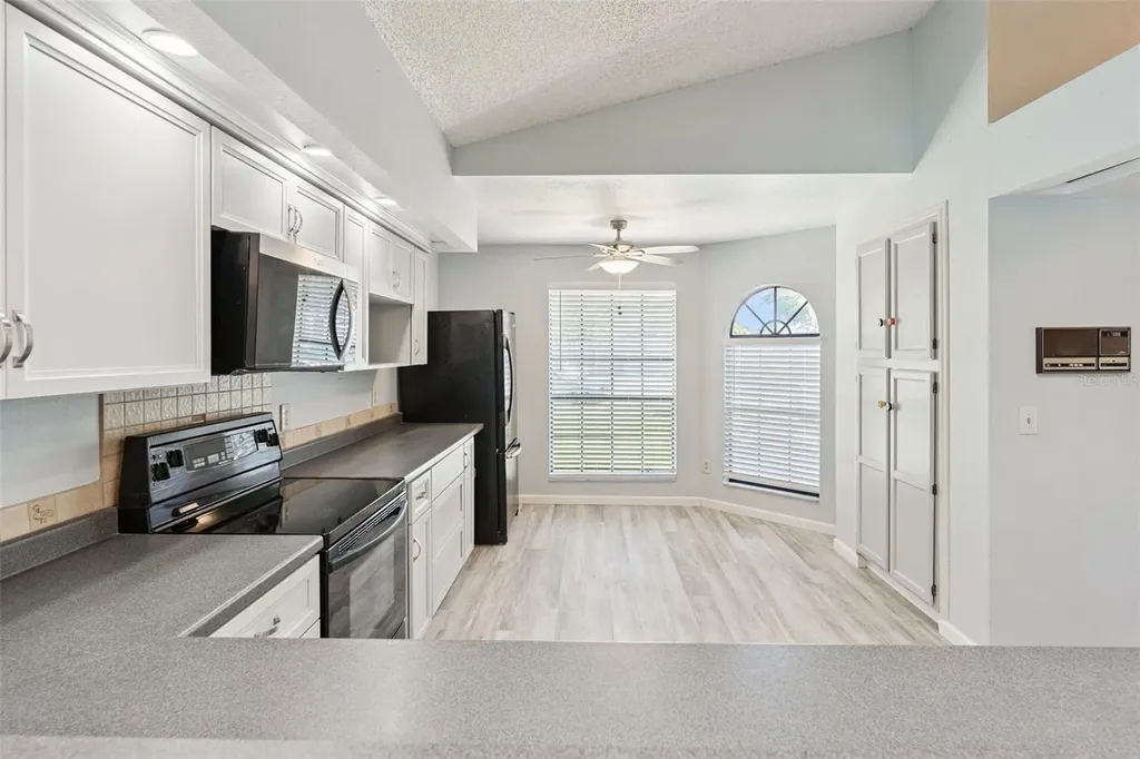 5526 Deepdale Drive Orlando FL 32821