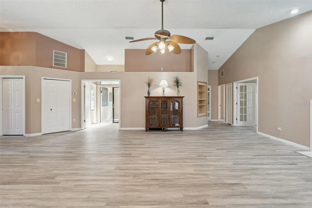 5526 Deepdale Drive Orlando FL 32821