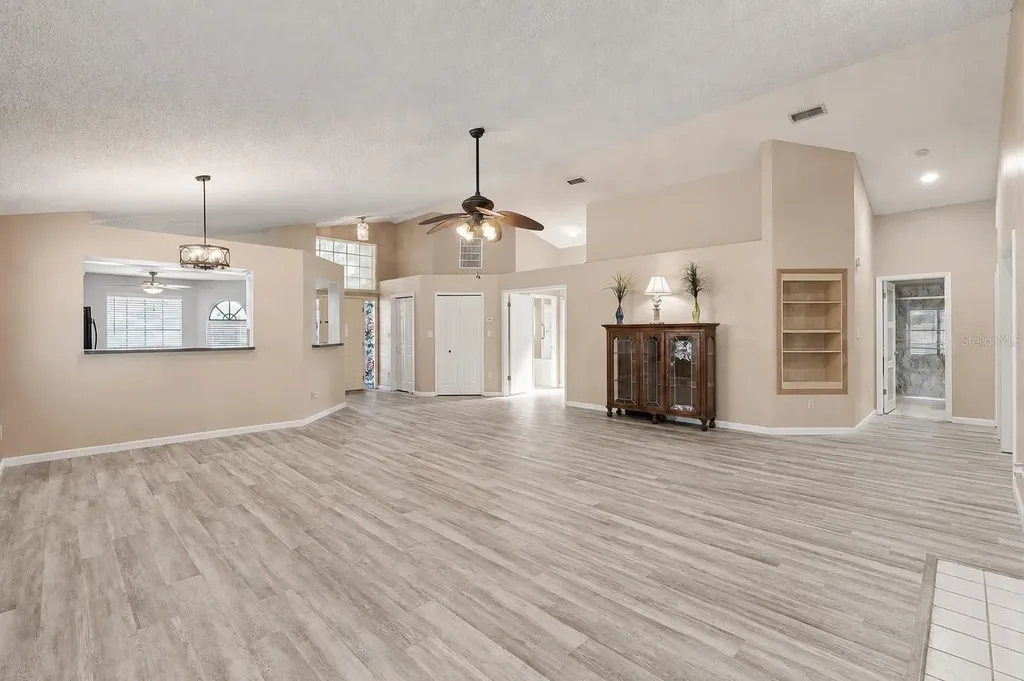 5526 Deepdale Drive Orlando FL 32821