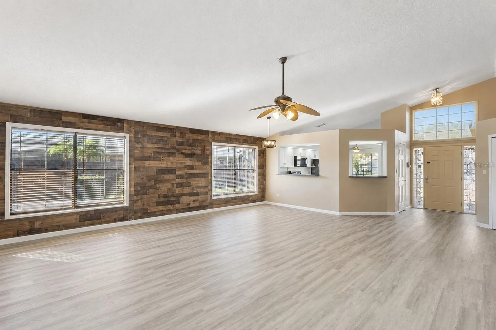 5526 Deepdale Drive Orlando FL 32821
