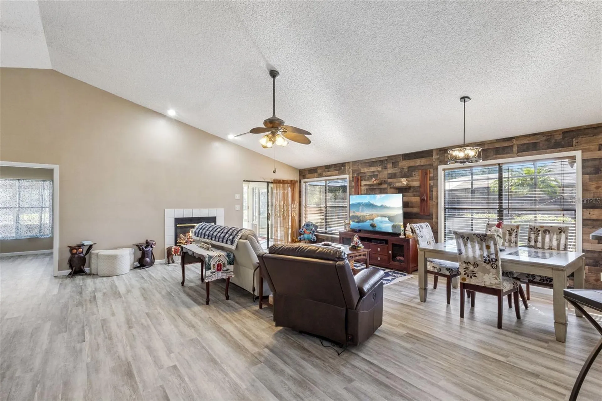 5526 Deepdale Drive Orlando FL 32821