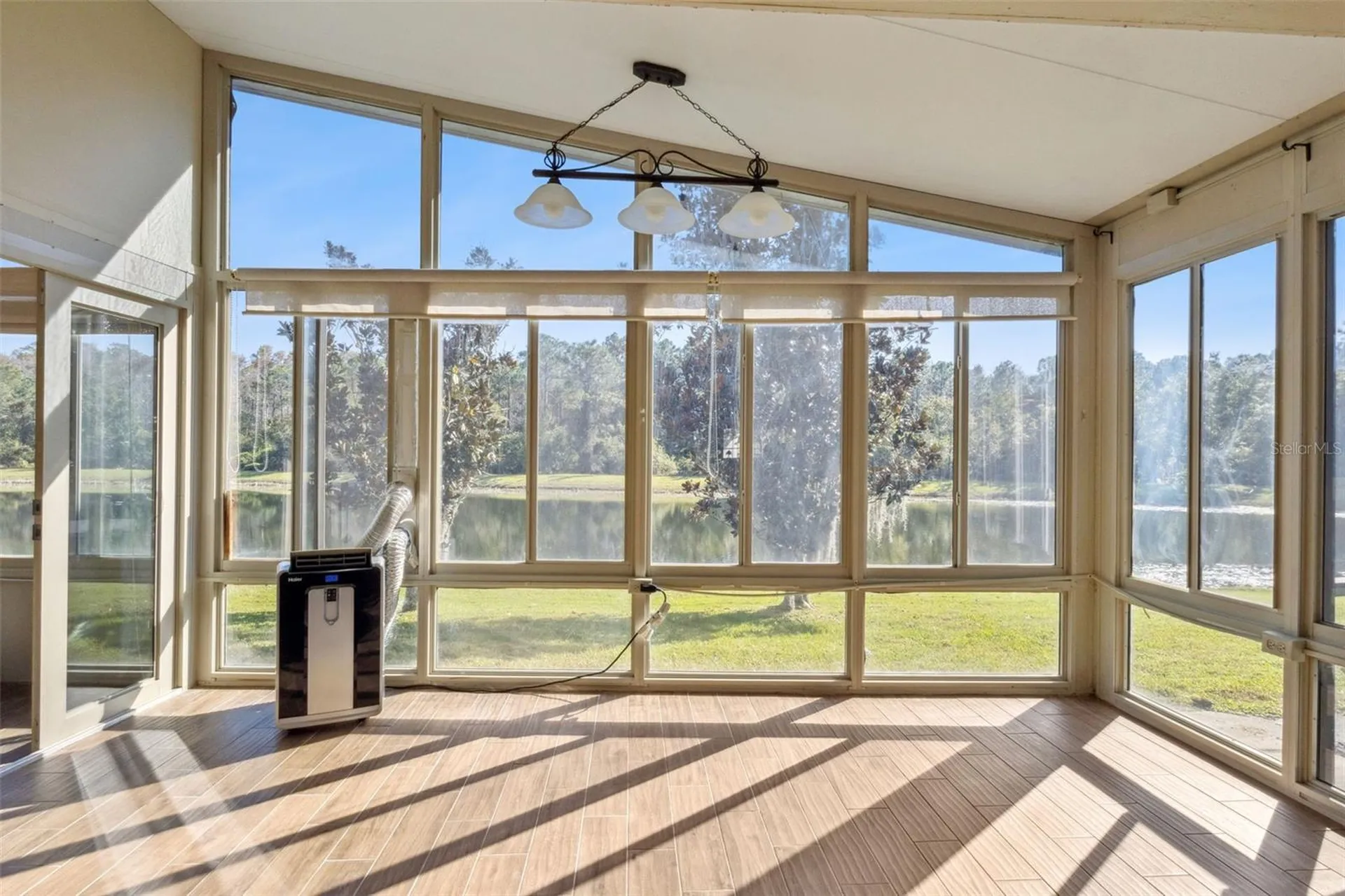 5526 Deepdale Drive Orlando FL 32821