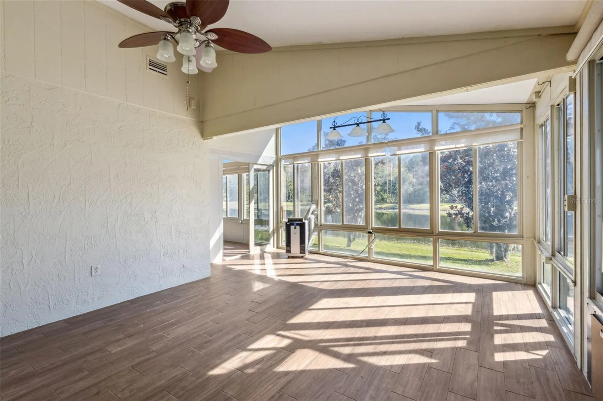 5526 Deepdale Drive Orlando FL 32821