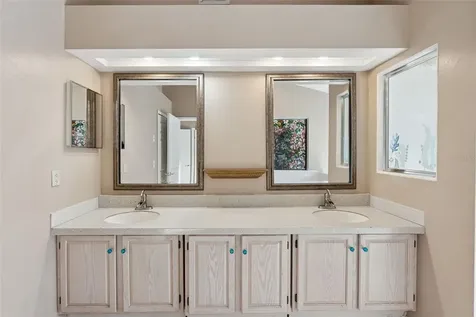 5526 Deepdale Drive Orlando FL 32821