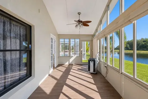 5526 Deepdale Drive Orlando FL 32821