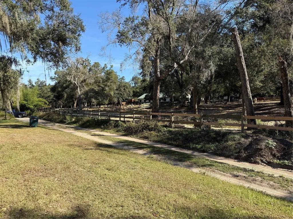 Tract 6 Woody Lane Dade City FL 33525