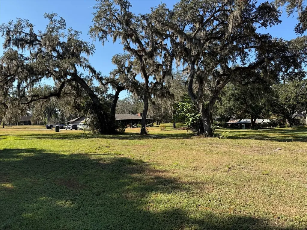 Tract 6 Woody Lane Dade City FL 33525