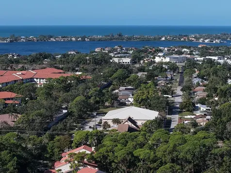 7790 Fairway Woods Drive Sarasota FL 34238