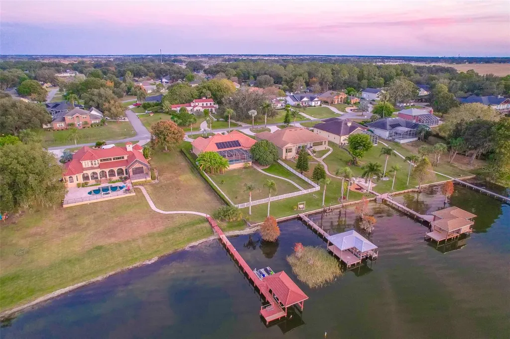 116 Raintree Court Auburndale FL 33823