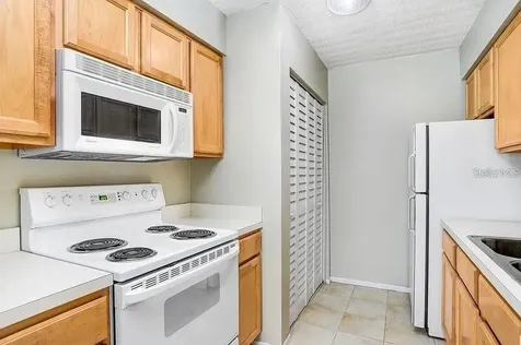 7506 Presley Place Tampa FL 33617