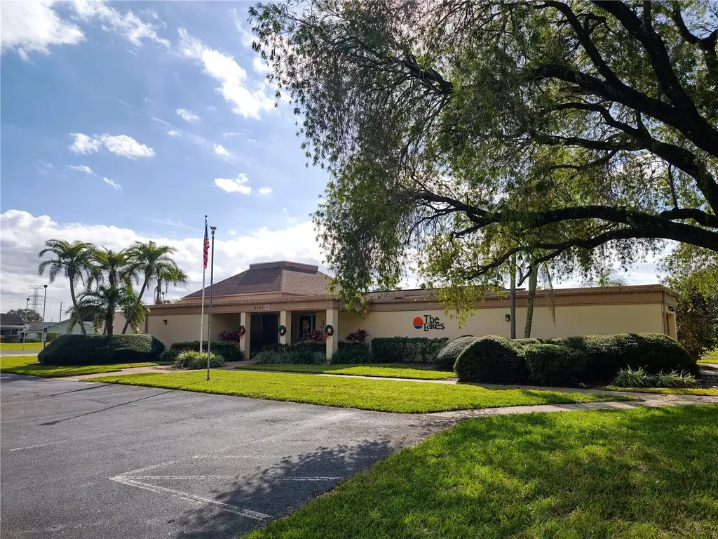 4634 Lake Boulevard Clearwater FL 33762