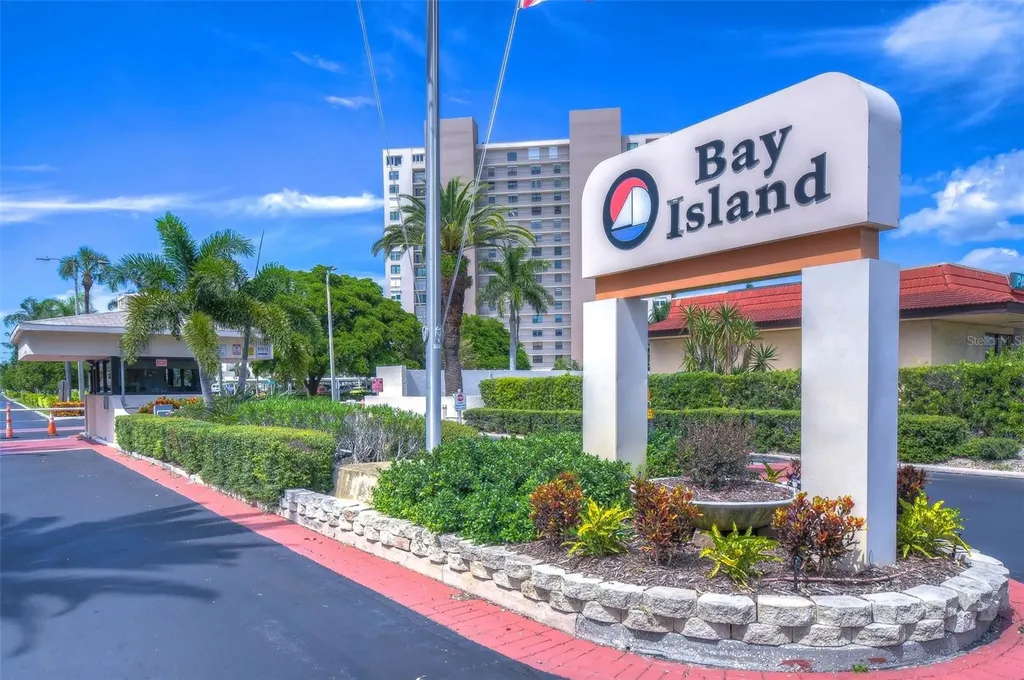 7400 Sun Island Drive S South Pasadena FL 33707