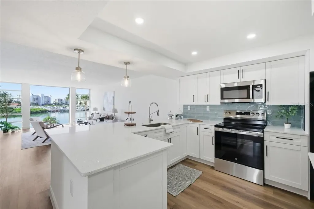 7400 Sun Island Drive S South Pasadena FL 33707