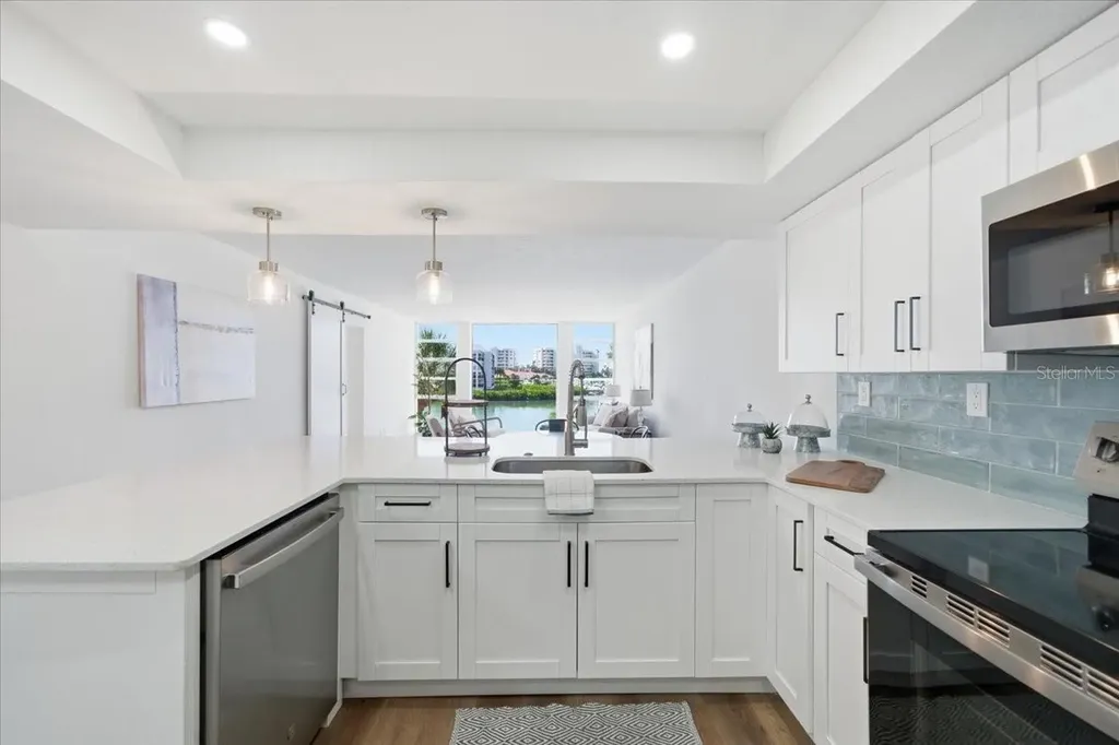 7400 Sun Island Drive S South Pasadena FL 33707