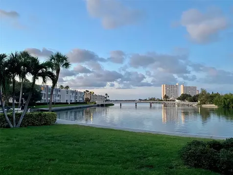 7400 Sun Island Drive S South Pasadena FL 33707
